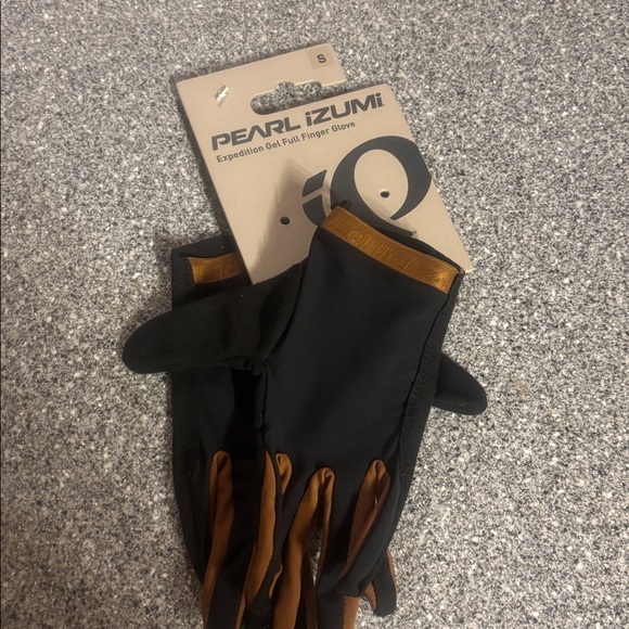 Pearl Izumi Accessories - PEARL iZUMi expedition Gel Cycling Gloves Sz S full finger